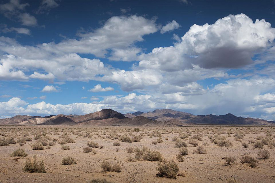 Khí hậu hoang mạc và bán hoang mạc ở Hoa Kì tập trung chủ yếu ở nơi nào sau